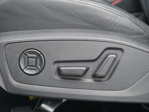 Used 2022 Audi Q4 e-tron Premium Plus AWD/4WD image 13