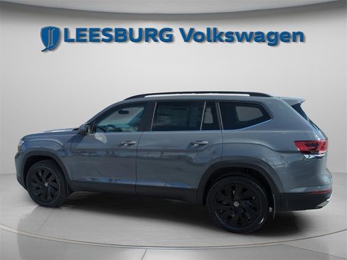 New 2026 Volkswagen Atlas SE image 7