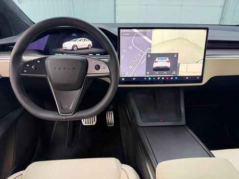 Used 2024 Tesla Model X Plaid AWD/4WD image 22