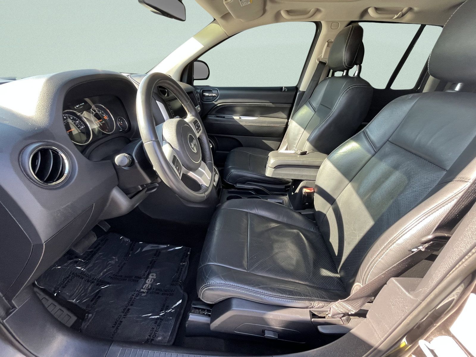 Used 2016 Jeep Compass High Altitude FWD image 8