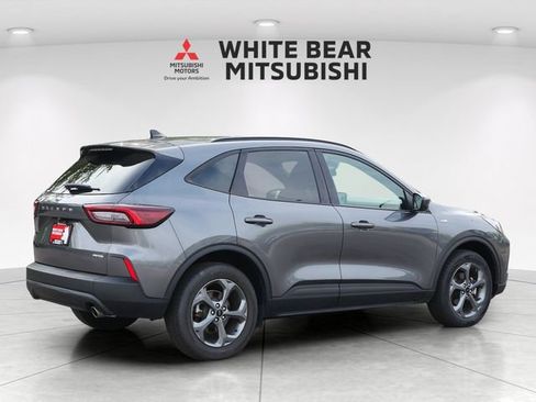 Used 2025 Ford Escape ST-Line Select AWD/4WD image 5