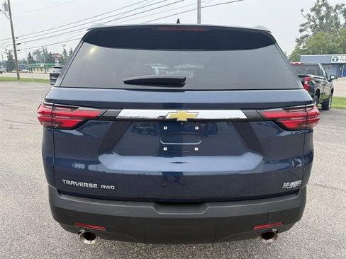 Used 2023 Chevrolet Traverse LS w/ Safety Package image 5
