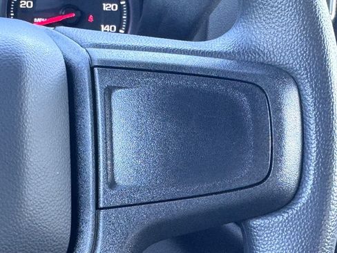 Used 2026 Chevrolet Silverado 1500 Custom Trail Boss AWD/4WD image 9