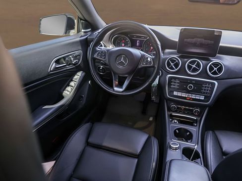 Used 2019 Mercedes-Benz CLA 250 image 27