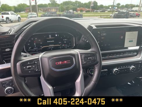 Used 2025 GMC Sierra 1500 SLT AWD/4WD image 20
