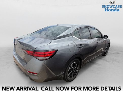 Used 2025 Nissan Sentra SV FWD image 5