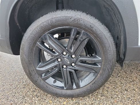 Used 2025 Chevrolet Trax ACTIV w/ Driver Confidence Package image 5