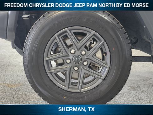 Used 2025 Jeep Wrangler Sport S AWD/4WD image 7