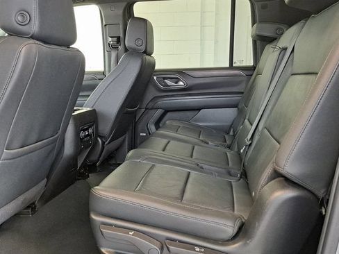 Used 2024 Chevrolet Suburban LT AWD/4WD image 25