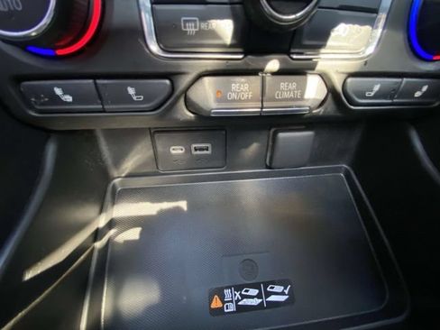 Used 2021 Chevrolet Tahoe LT w/ LT Signature Package RWD image 24
