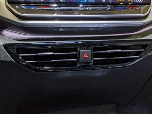 New 2025 Volkswagen ID.4 Pro S image 19