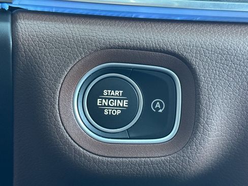 Used 2025 Mercedes-Benz GLE 450 4MATIC Coupe image 31