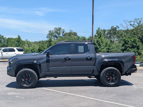 Used 2024 Toyota Tacoma TRD Pro AWD/4WD image 6