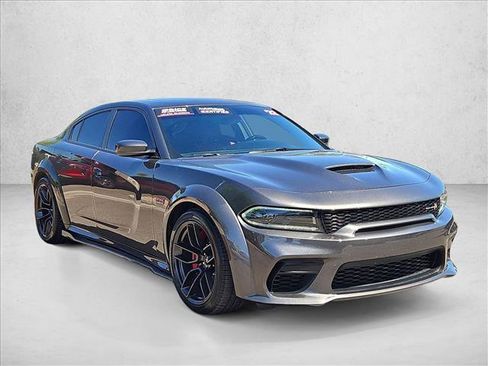 Used 2022 Dodge Charger Scat Pack RWD image 3