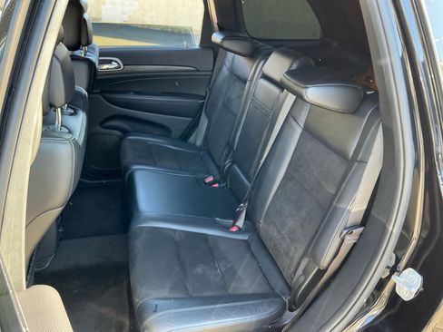 Used 2019 Jeep Grand Cherokee Altitude image 19