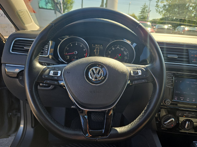 Used 2016 Volkswagen Jetta SEL w/ Lighting Package FWD image 20