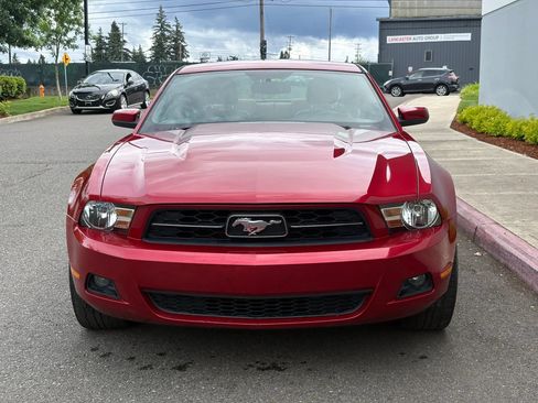Used 2010 Ford Mustang Coupe RWD image 9