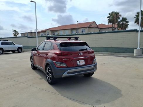 Used 2022 Hyundai Kona Limited FWD image 3