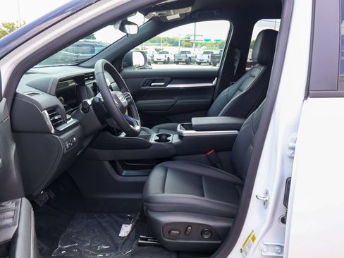 New 2027 GMC Terrain Elevation w/ Elevation Premium Package AWD/4WD image 7