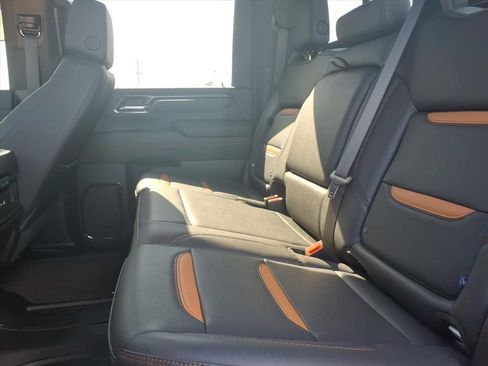 Used 2024 GMC Sierra 2500 AT4 w/ AT4 Premium Plus Package image 20