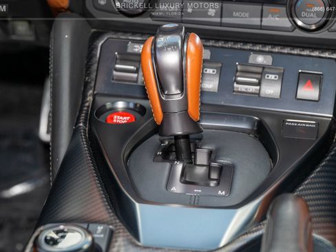 Used 2020 Nissan GT-R Premium w/ Premium Interior Package AWD/4WD image 24