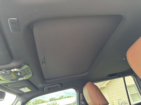 Used 2026 Lexus GX 550 w/ Accessory Package (2T) AWD/4WD image 29