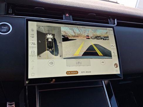 Used 2026 Land Rover Range Rover Evoque Dynamic SE image 17