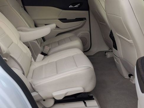 Used 2023 GMC Acadia Denali w/ Denali Technology Package image 29