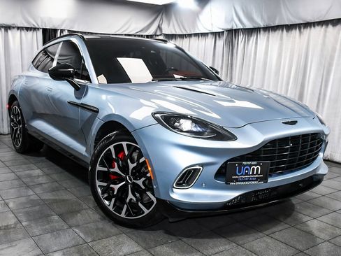 Used 2021 Aston Martin DBX Base image 3