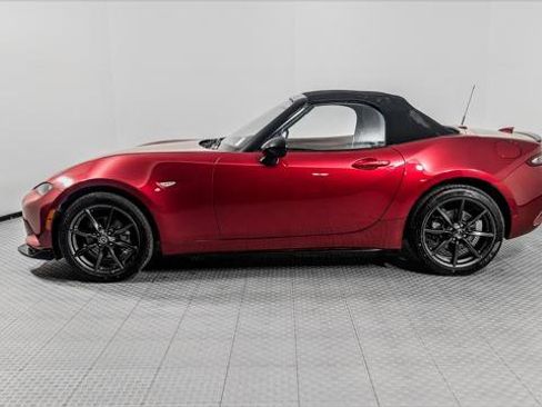 Used 2016 MAZDA MX-5 Miata Club image 32