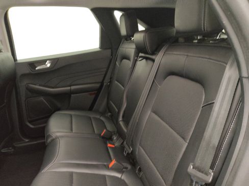 Used 2021 Ford Escape SEL image 18