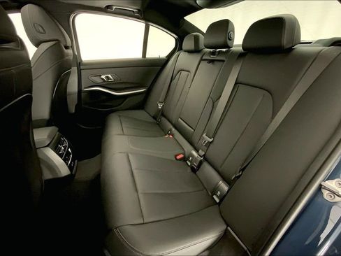 Certified 2025 BMW 330i Sedan RWD image 13