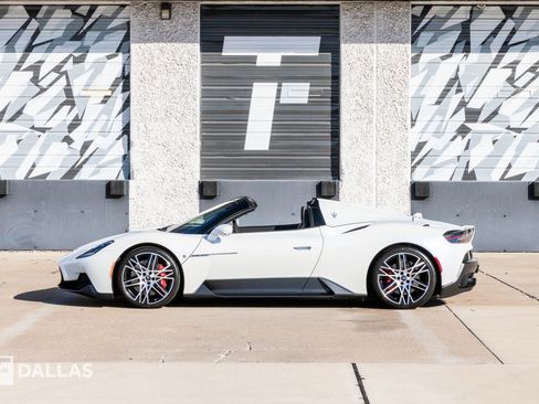 Used 2024 Maserati MC20 Cielo image 10