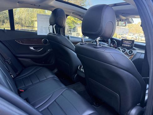 Used 2017 Mercedes-Benz C 300 Sedan image 6