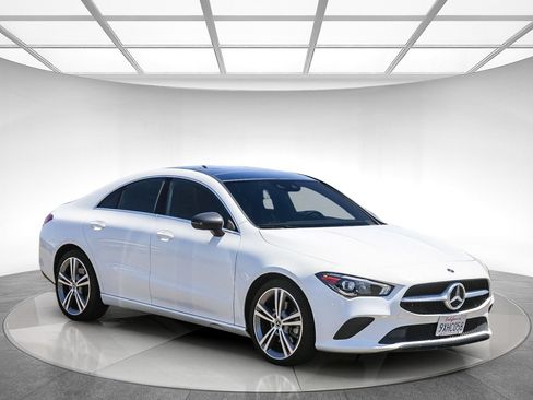 Used 2020 Mercedes-Benz CLA 250 image 3