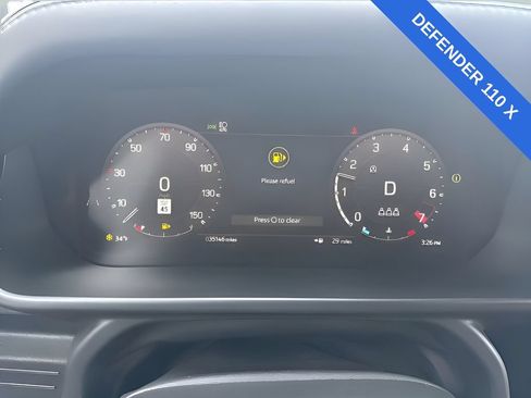 Used 2024 Land Rover Defender 110 X AWD/4WD image 32
