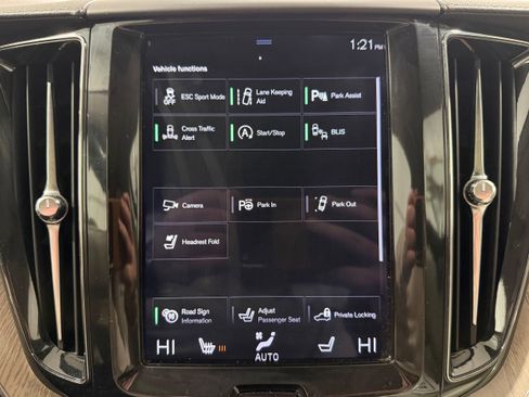 Used 2019 Volvo XC60 T6 Inscription image 14