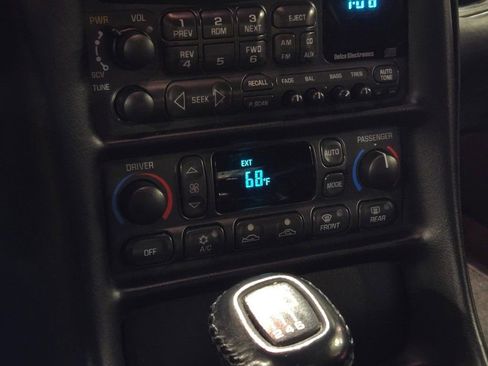 Used 2002 Chevrolet Corvette Convertible w/ Preferred Equipment Group2 image 24