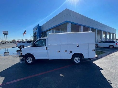 New 2025 Chevrolet Express 3500 w/ Power Convenience Package image 2