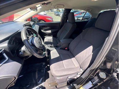 Used 2023 Toyota Corolla LE FWD image 9