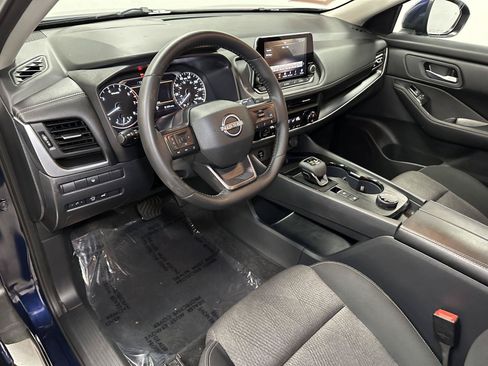 Used 2026 Nissan Rogue SV AWD/4WD image 24