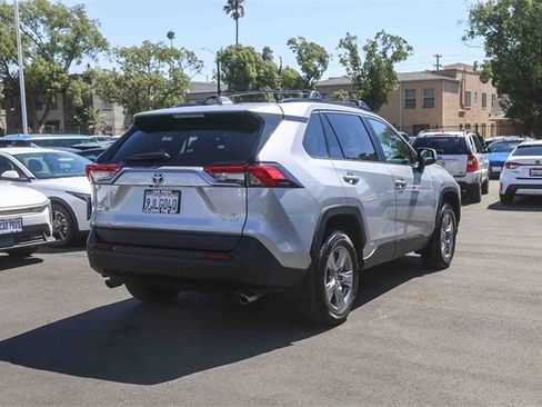 Used 2024 Toyota RAV4 LE image 10