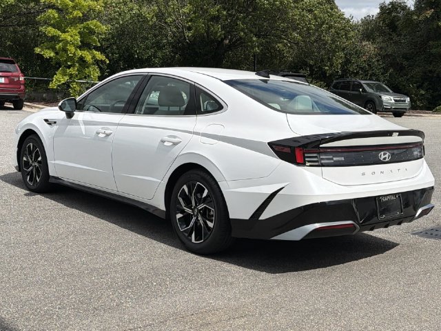 Used 2025 Hyundai Sonata SEL FWD image 11