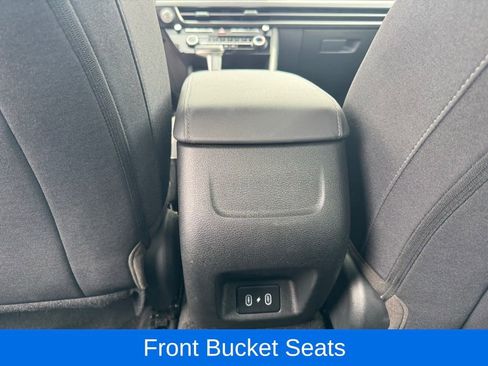 Used 2025 Hyundai Sonata SE FWD image 17