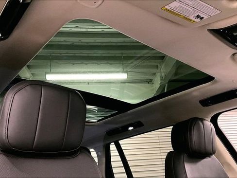 Certified 2023 Land Rover Range Rover Long Wheelbase SE image 30