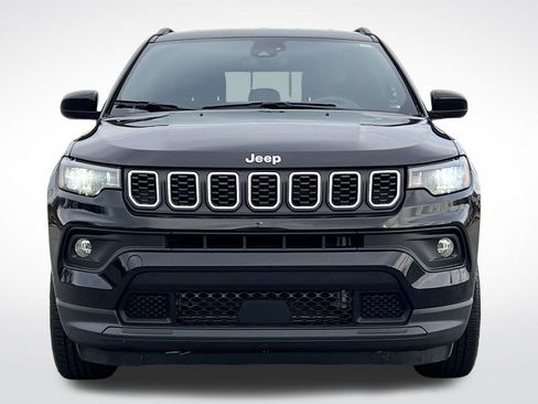 Used 2024 Jeep Compass Latitude image 34