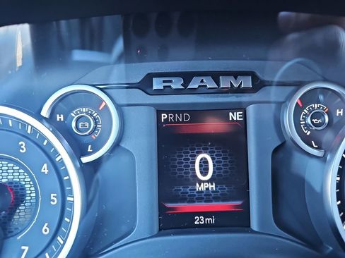 New 2026 RAM 2500 Big Horn AWD/4WD image 18