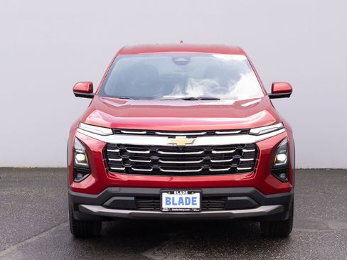 Used 2025 Chevrolet Equinox LT w/ Safety and Technology Package image 18