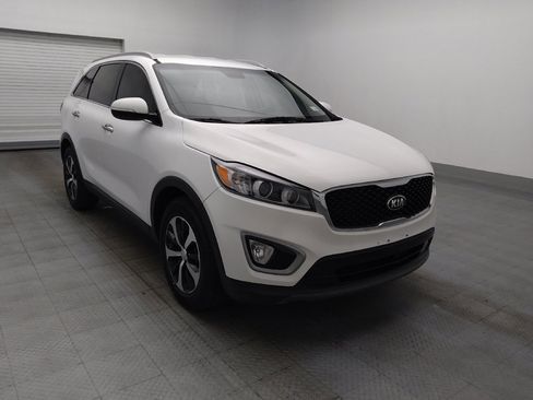 Used 2018 Kia Sorento EX FWD image 13