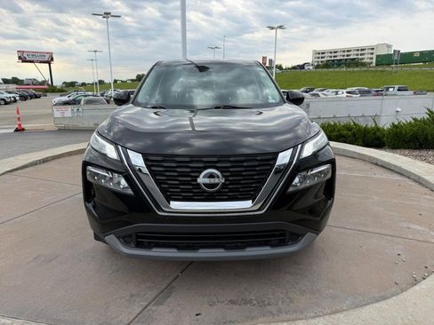 Used 2023 Nissan Rogue SV FWD image 12